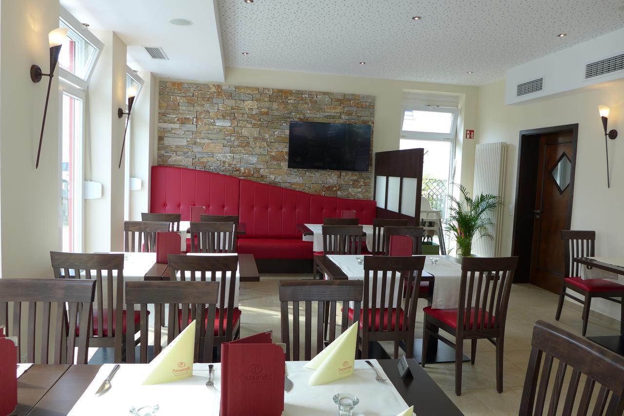 Warthausen Hotel & Ristorante Passarelli מראה חיצוני תמונה