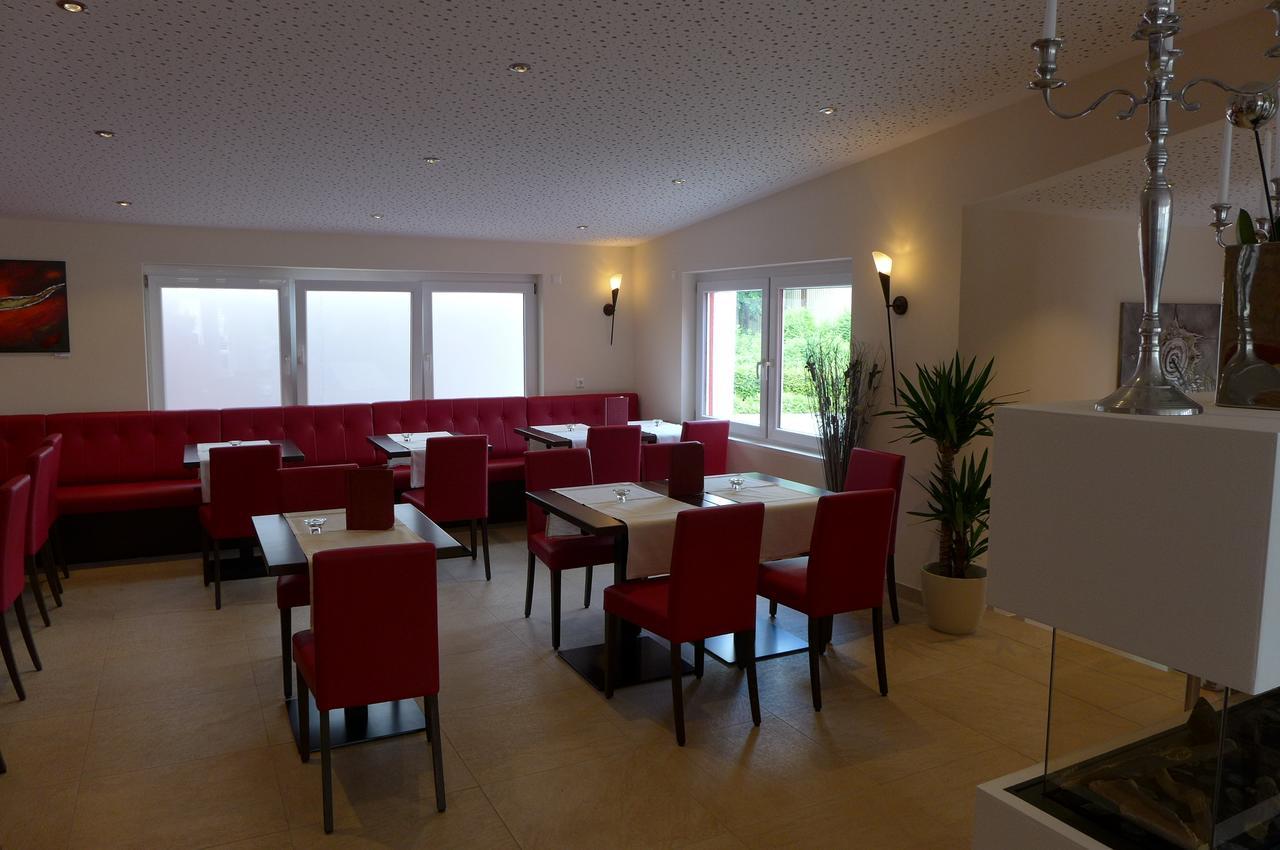 Warthausen Hotel & Ristorante Passarelli מראה חיצוני תמונה
